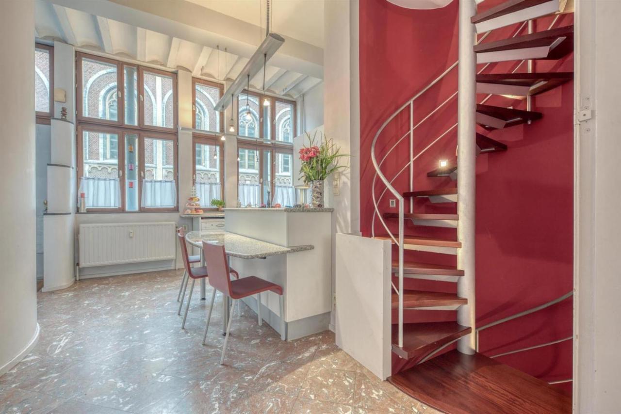Duplex 2 Chambres Situe Au Centre Du Coeur Historique De Liège Zewnętrze zdjęcie