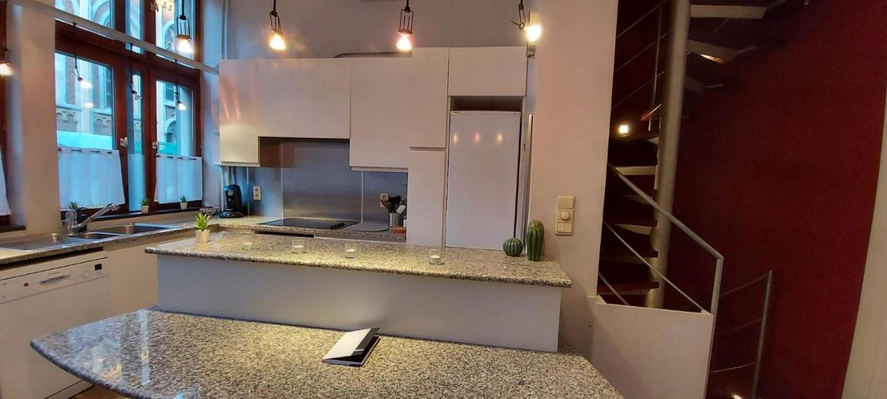 Duplex 2 Chambres Situe Au Centre Du Coeur Historique De Liège Zewnętrze zdjęcie